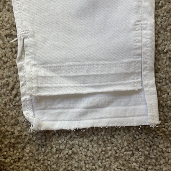 White Sunny Jeans - Picture 6 of 6
